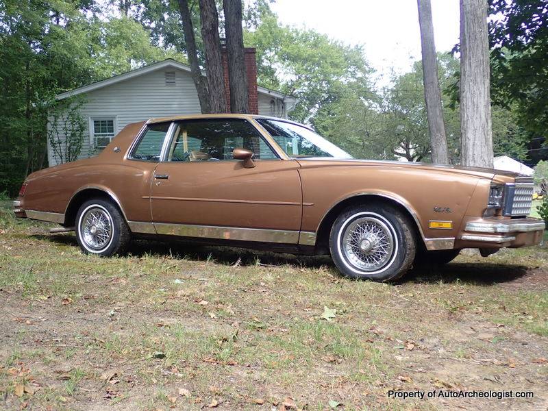 Chevrolet-monte-carlo-1980-brown-1