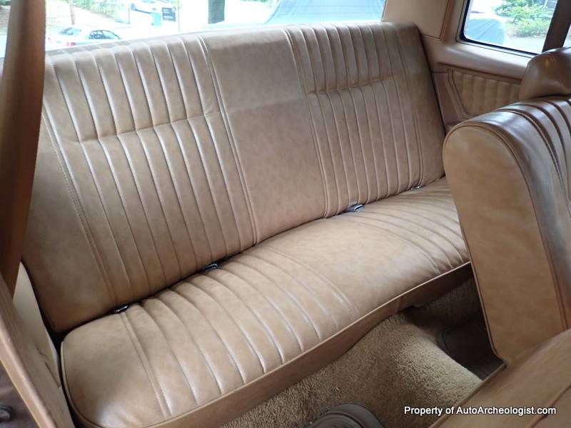 Chevrolet-monte-carlo-1980-brown-12