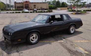 Chevrolet-monte-carlo-1983-black-1