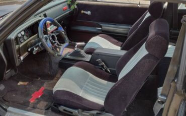 Chevrolet-monte-carlo-1983-black-2