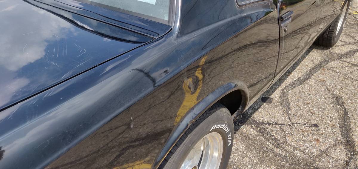 Chevrolet-monte-carlo-1983-black-8