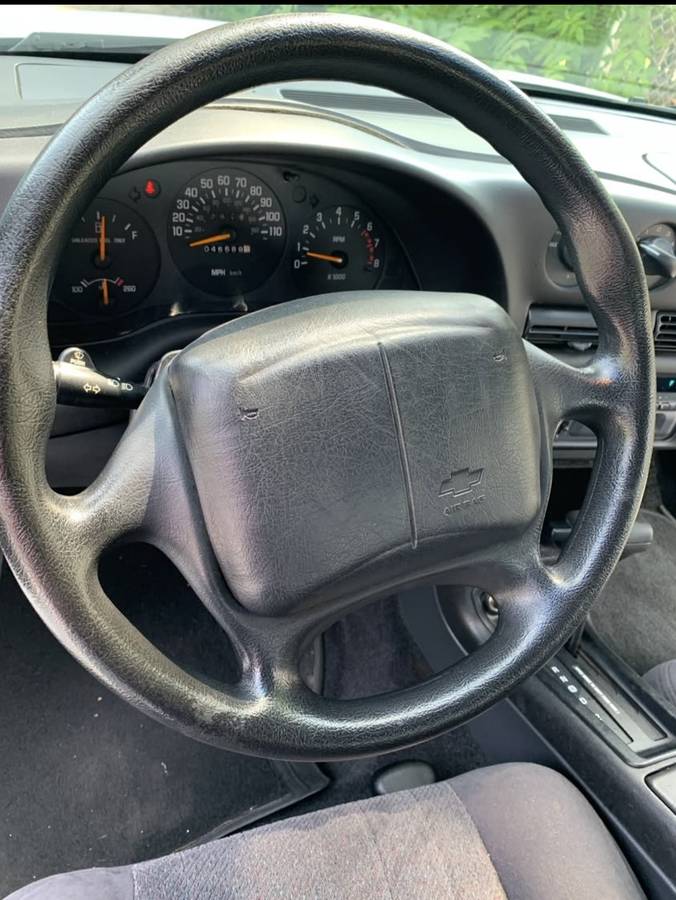 Chevrolet-monte-carlo-1995-white-15