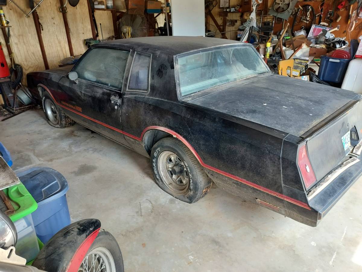 Chevrolet-monte-carlo-ss-1985-black-25