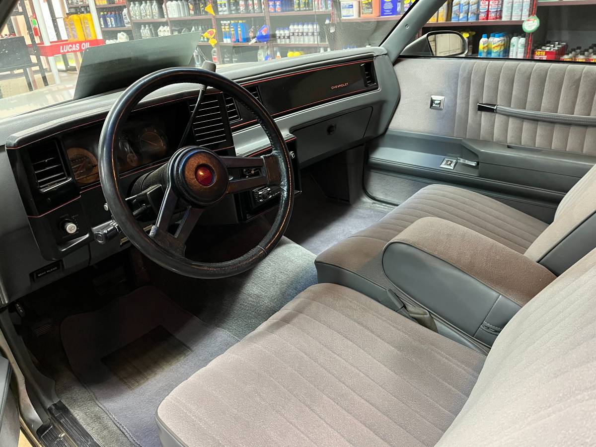 Chevrolet-monte-carlo-ss-1987-silver-3
