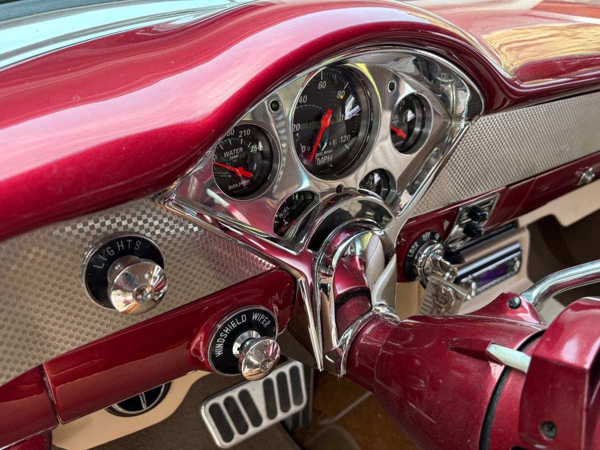 Chevrolet-nomad-1955-red-3