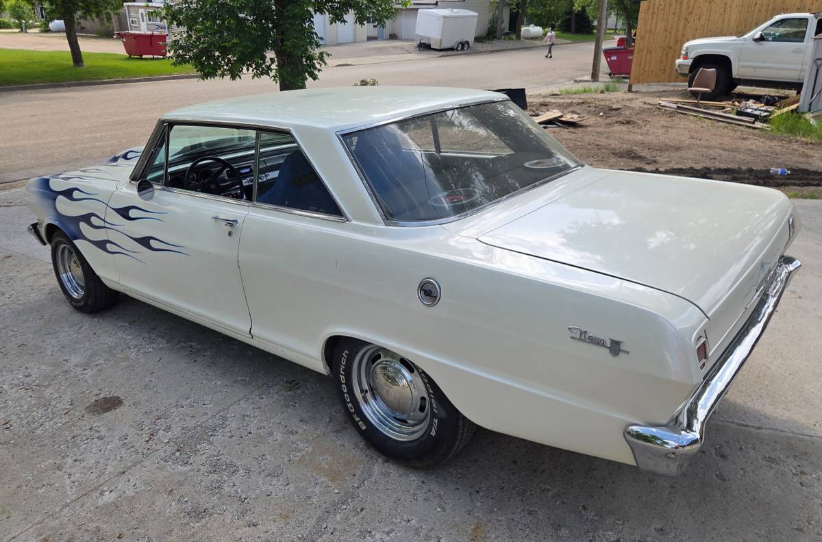 Chevrolet-nova-1962-white-2
