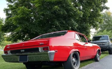 Chevrolet-nova-1972-red-5