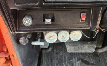 Chevrolet-nova-1974-orange-16