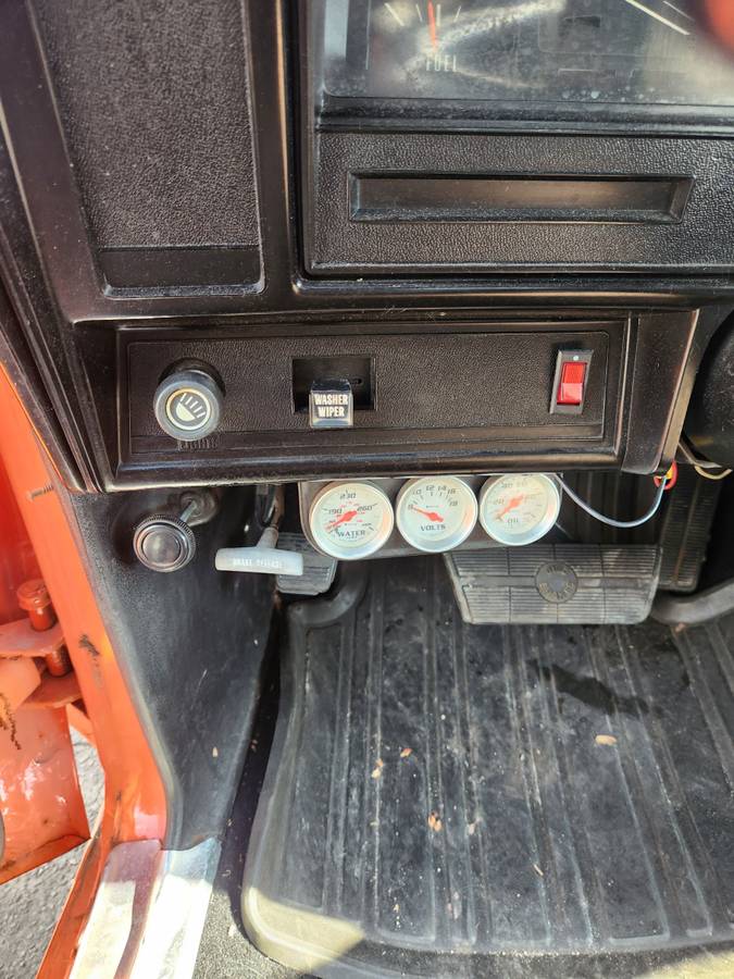 Chevrolet-nova-1974-orange-16