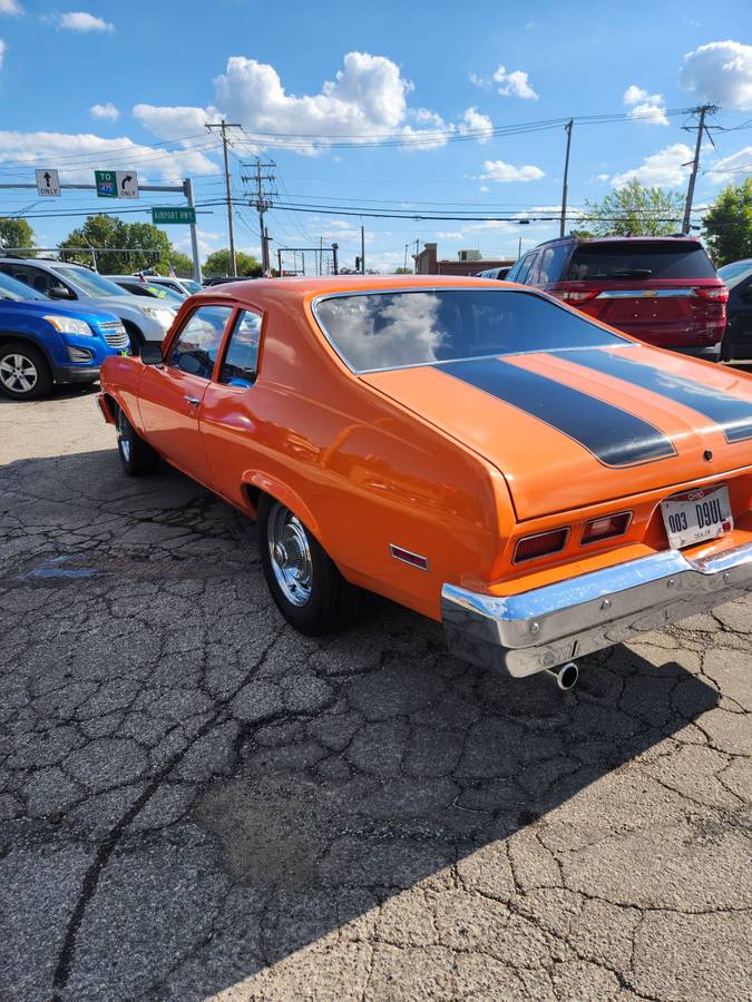 Chevrolet-nova-1974-orange-5