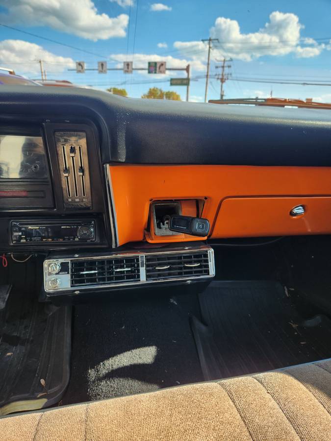 Chevrolet-nova-1974-orange-6