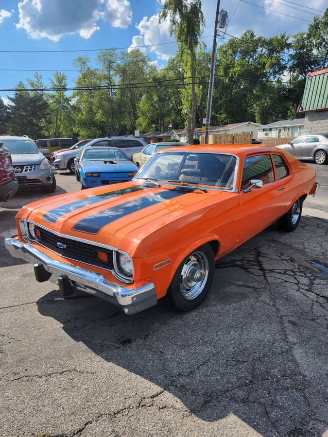 Chevrolet-nova-1974-orange-7