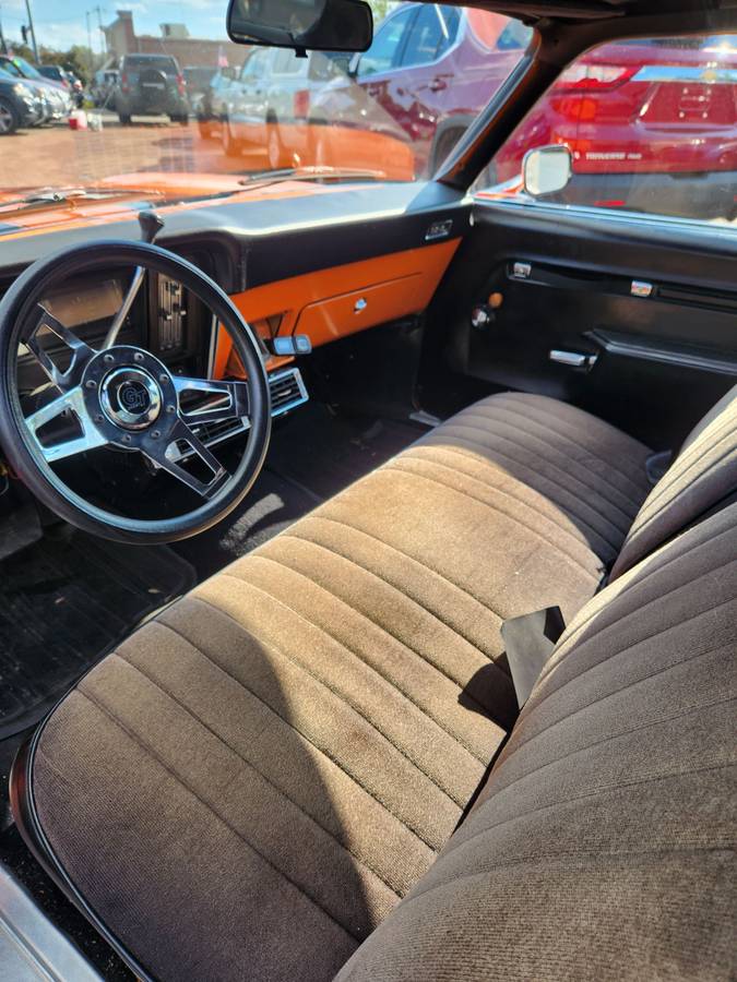 Chevrolet-nova-1974-orange-9