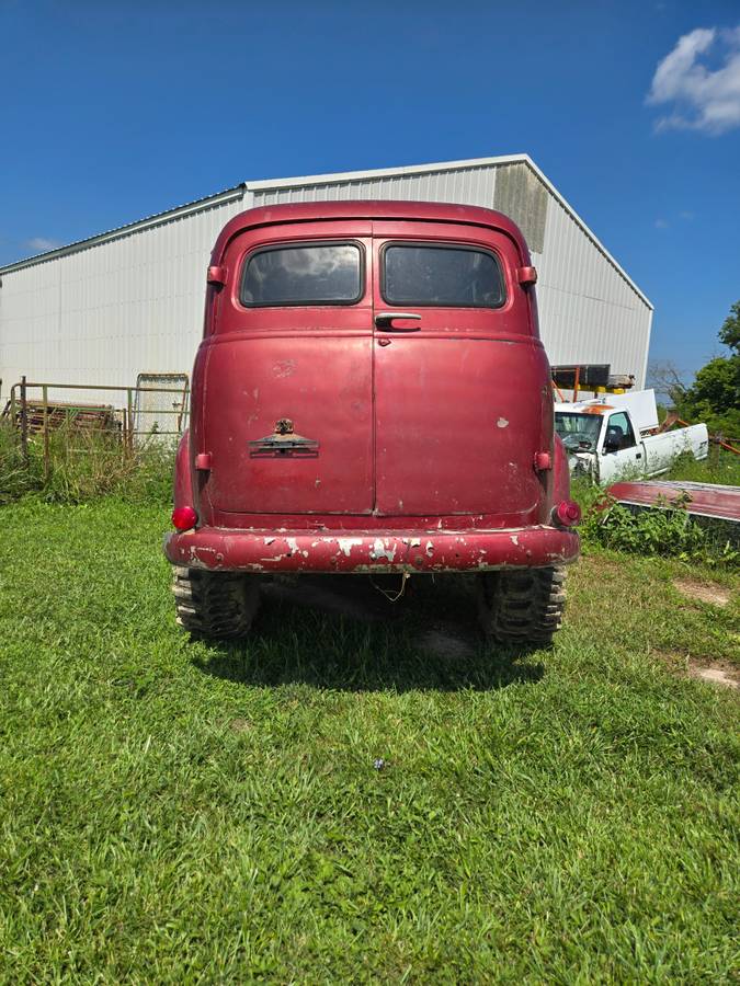Chevrolet-panel-1947-red-2