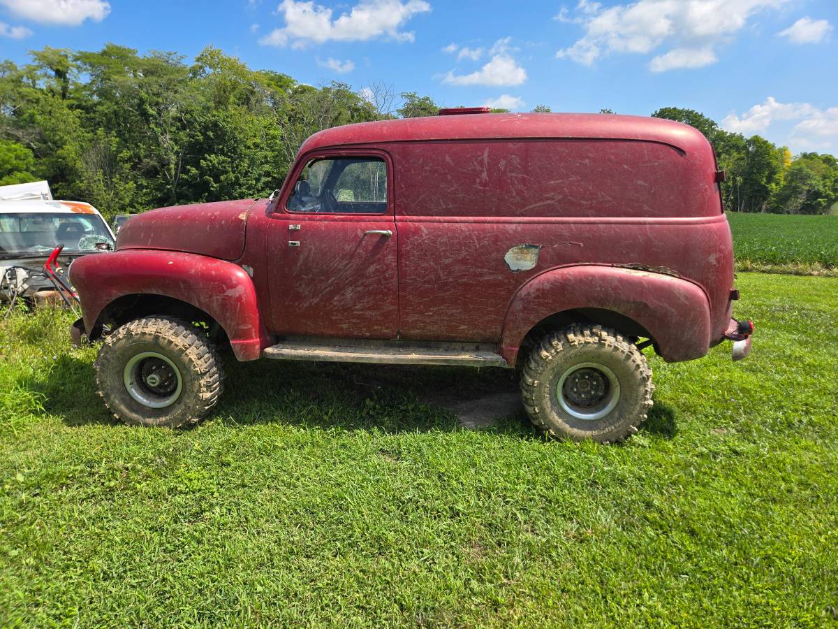Chevrolet-panel-1947-red