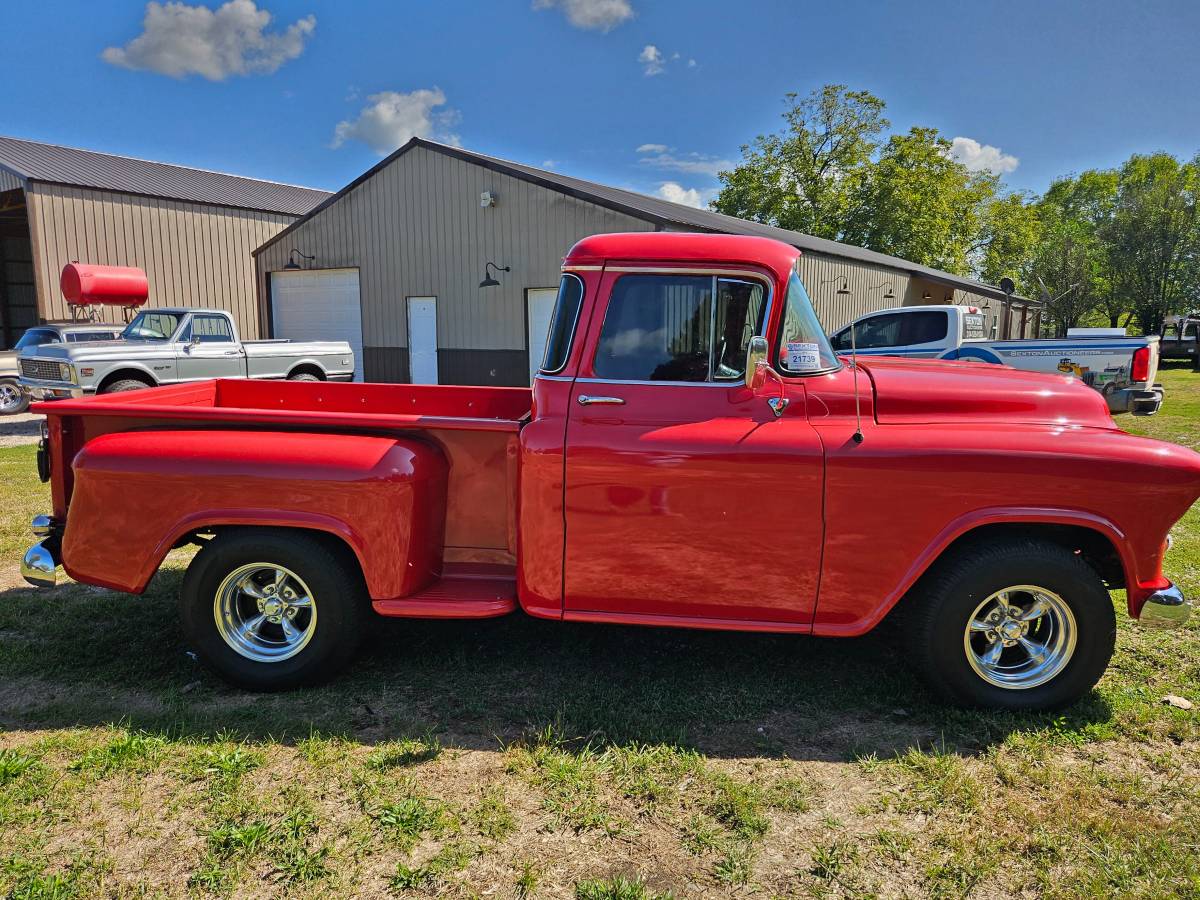 Chevrolet-pickup-1956-15