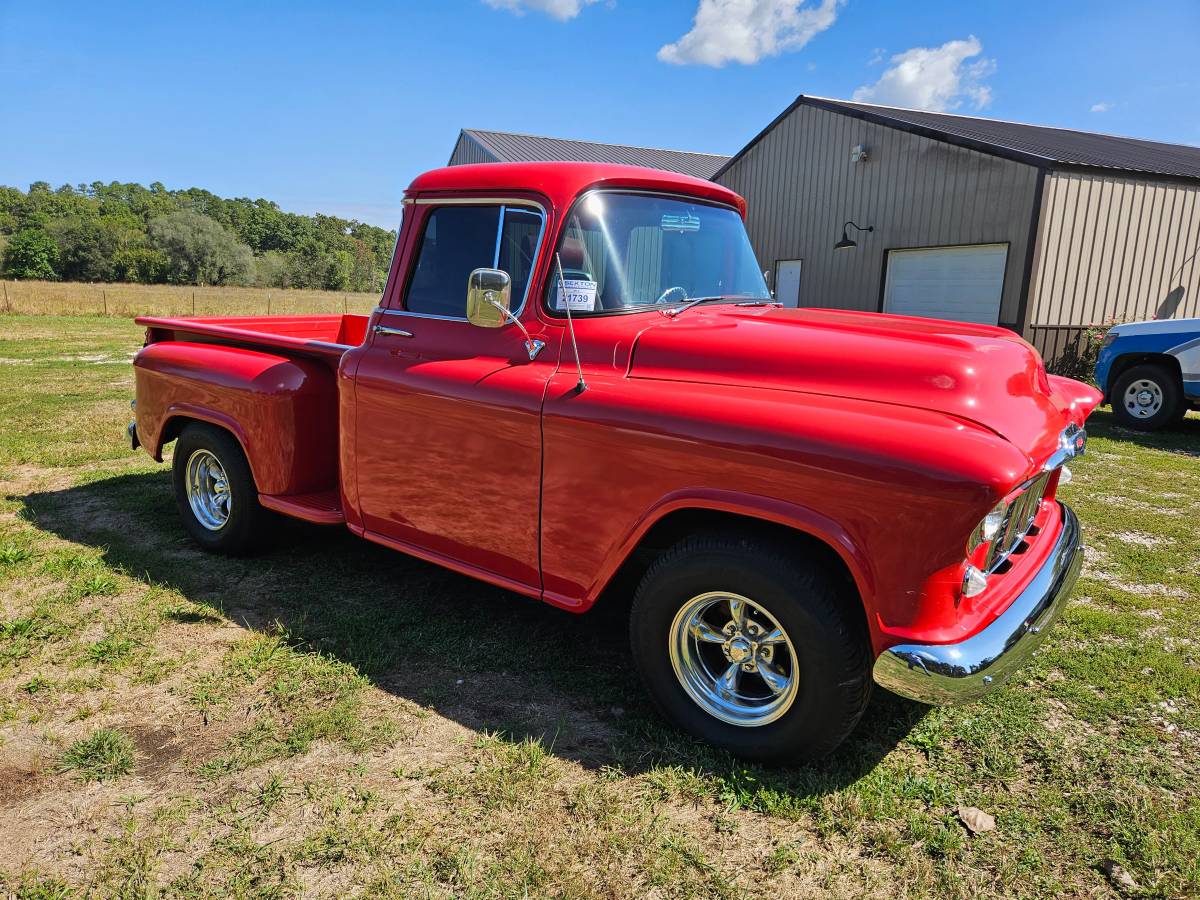 Chevrolet-pickup-1956-17