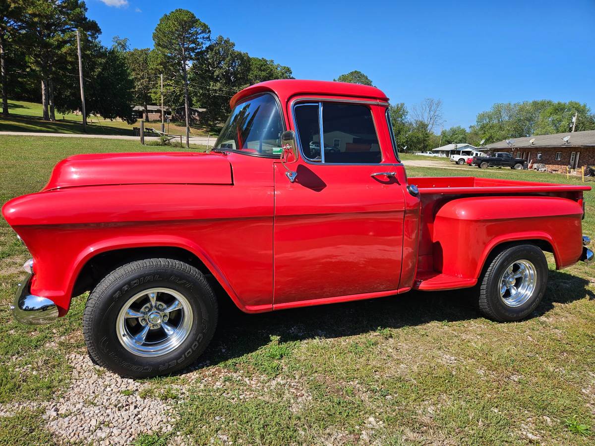 Chevrolet-pickup-1956-3