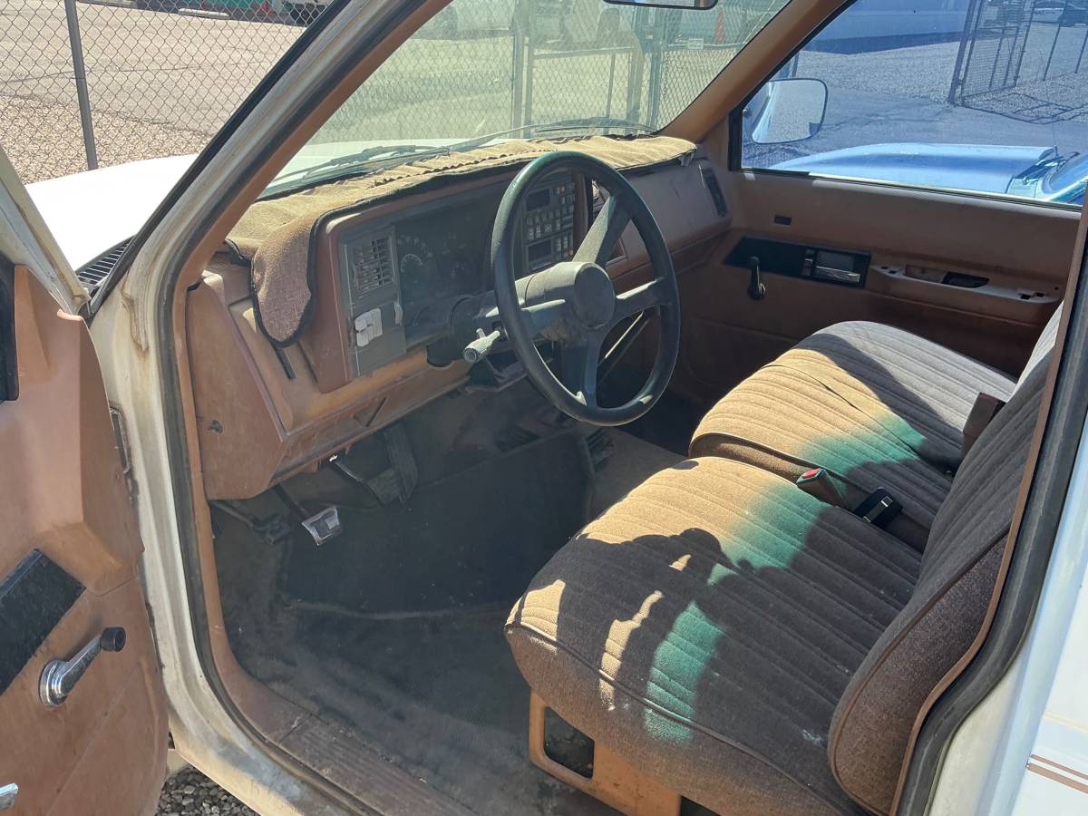 Chevrolet-pickup-1991-4