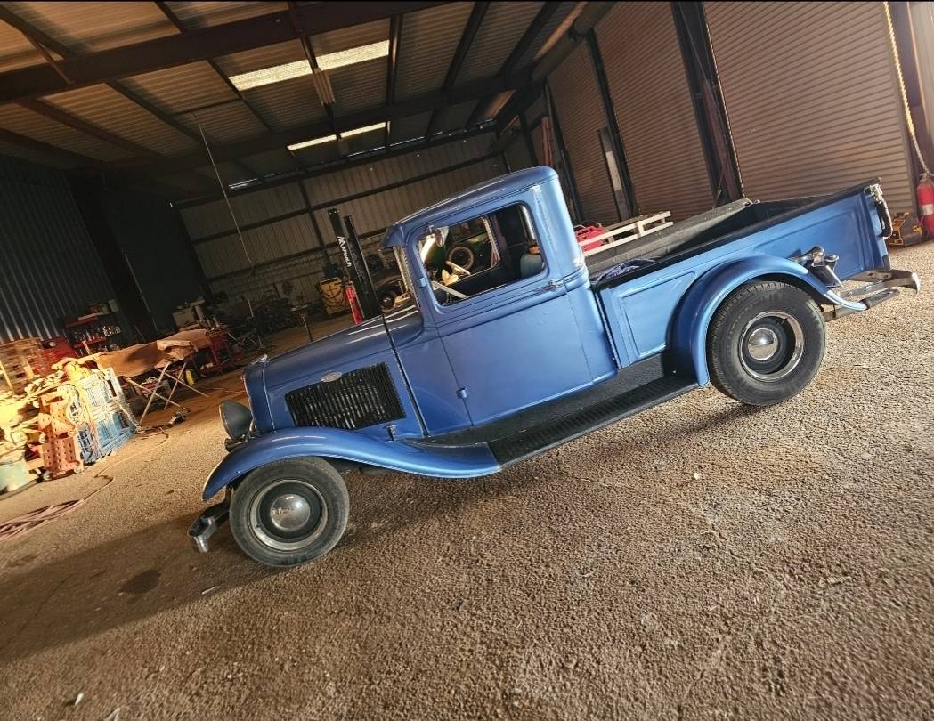 Chevrolet-pickup-diesel-1955-blue-6