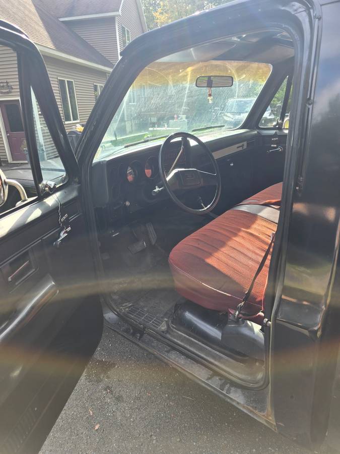 Chevrolet-r10-1987-black-10