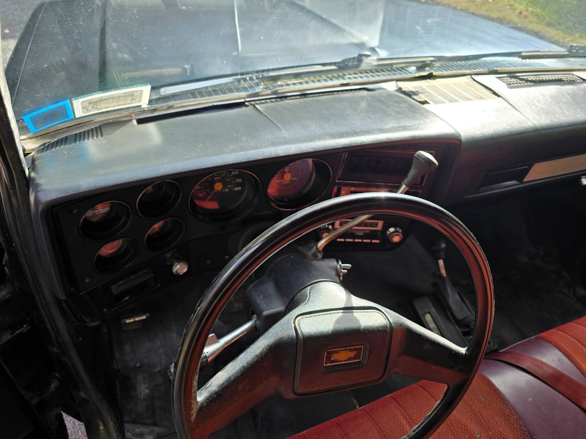 Chevrolet-r10-1987-black-11
