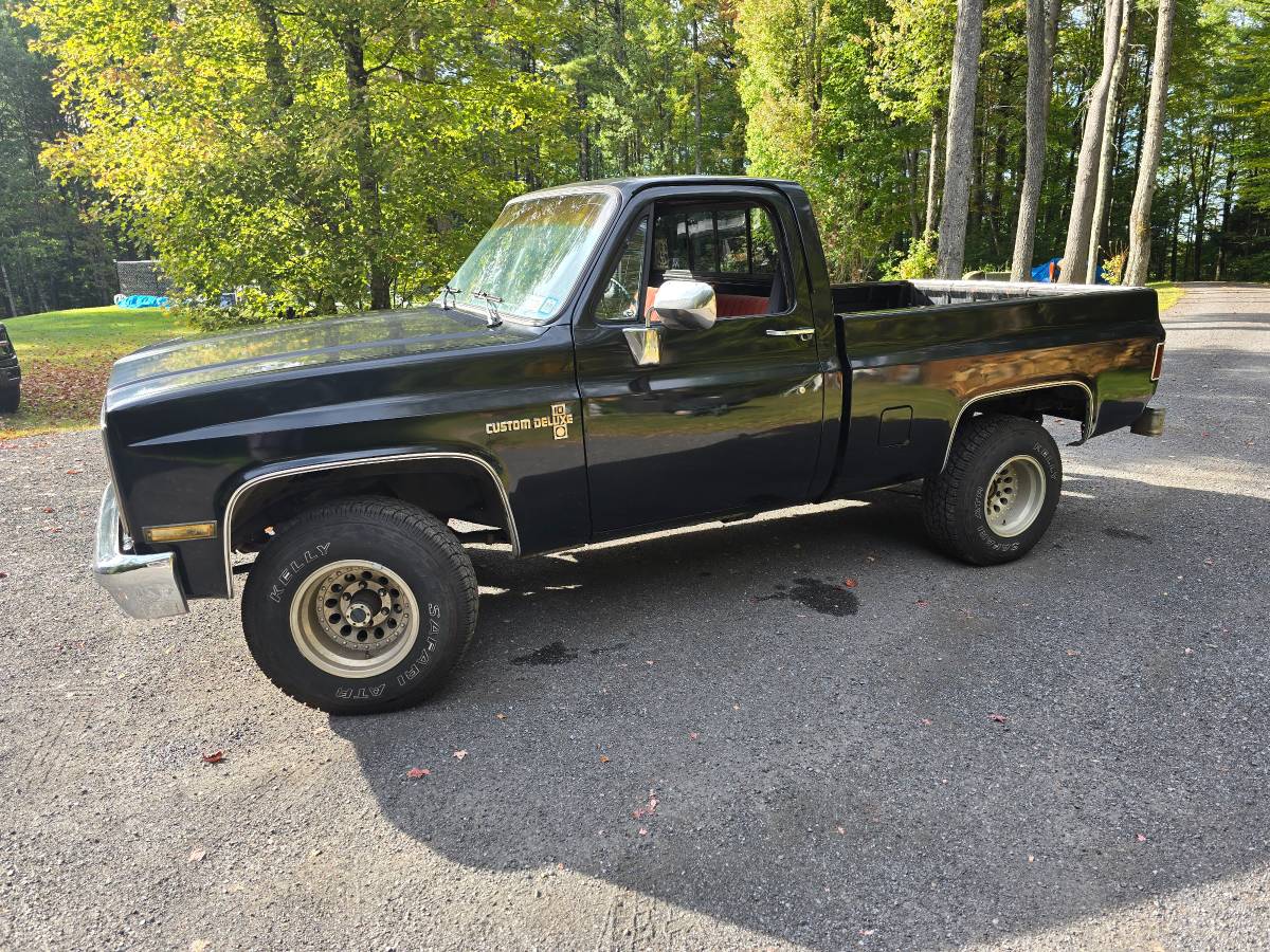 Chevrolet-r10-1987-black-2
