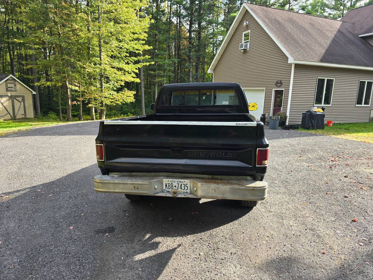 Chevrolet-r10-1987-black-3