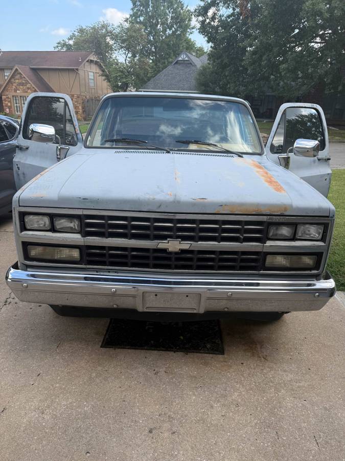 Chevrolet-r10-1987-grey-3