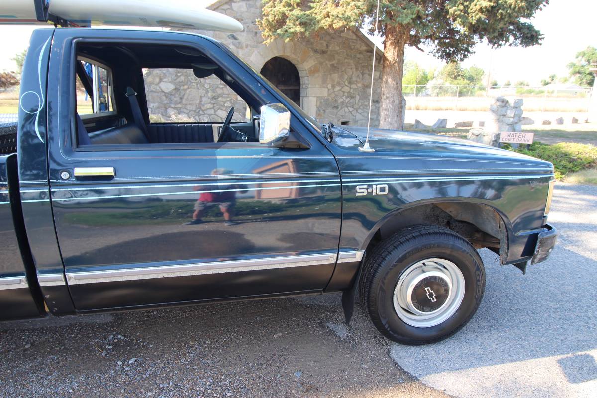 Chevrolet-s-10-pickup-12-tonchevy-s10-1983-blue-8