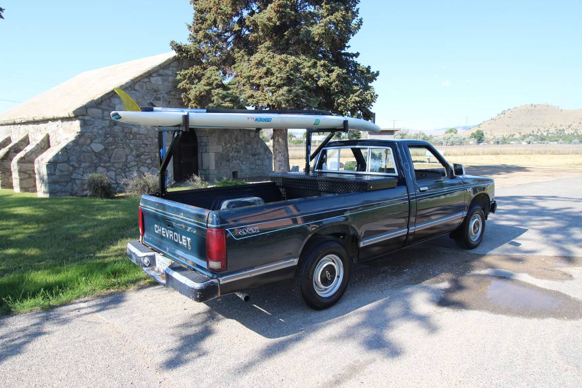 Chevrolet-s-10-pickup-12-tonchevy-s10-1983-blue-9