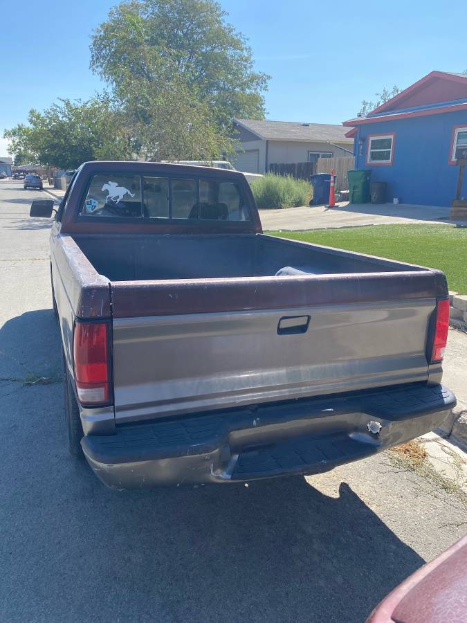 Chevrolet-s10-1986-brown-1