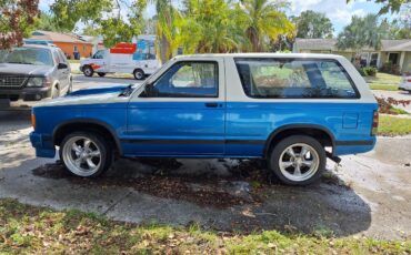 Chevrolet-s10-blazer-1986-blue-1