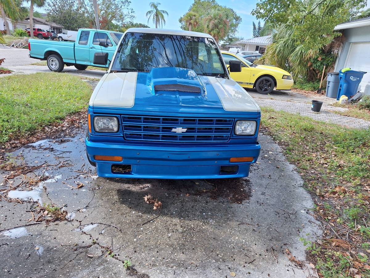 Chevrolet-s10-blazer-1986-blue-2