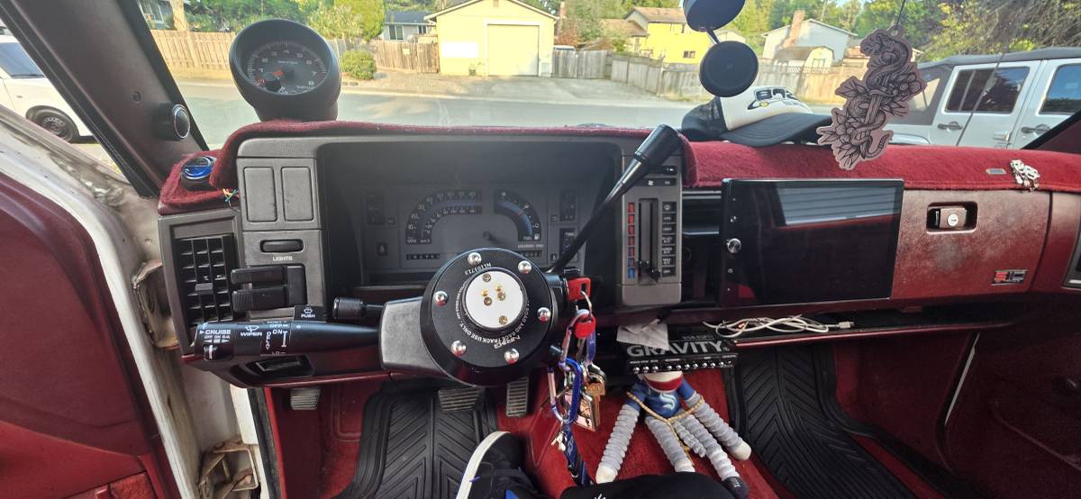 Chevrolet-s10-blazer-1989-custom-14
