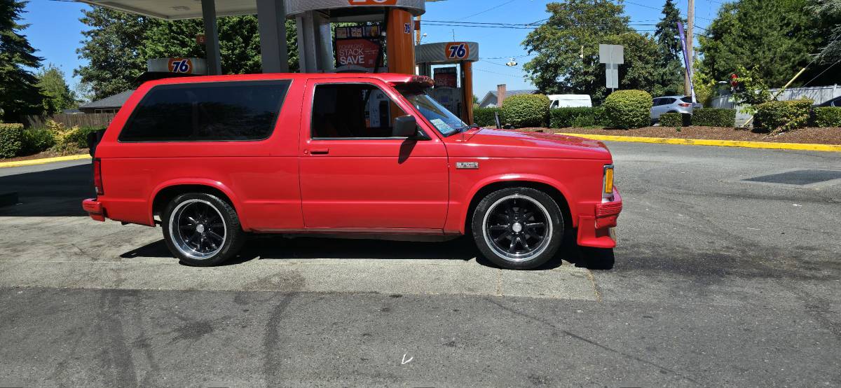 Chevrolet-s10-blazer-1989-custom-17