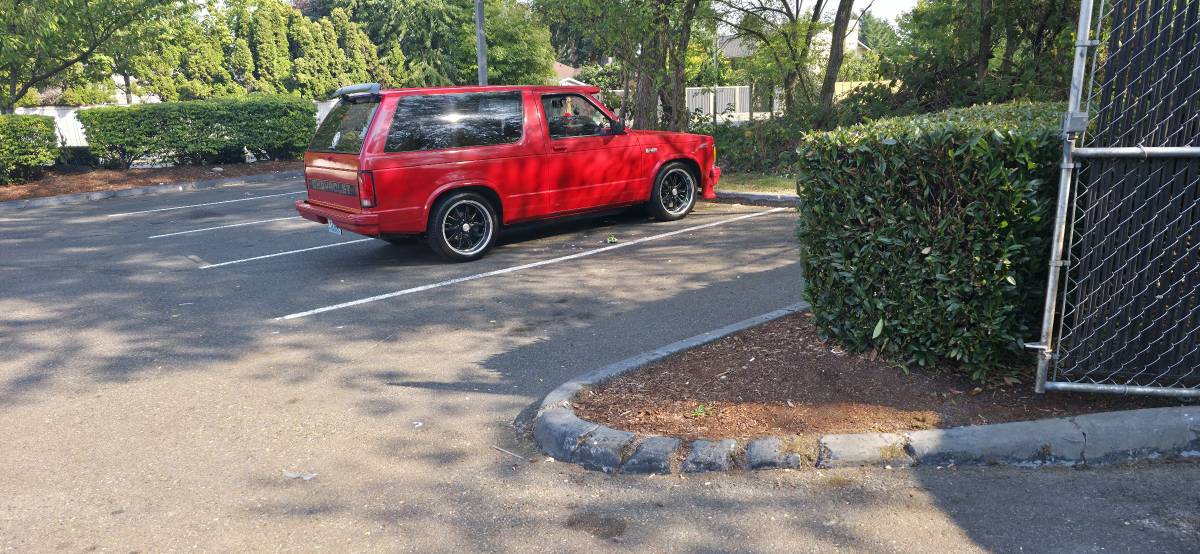 Chevrolet-s10-blazer-1989-custom-8