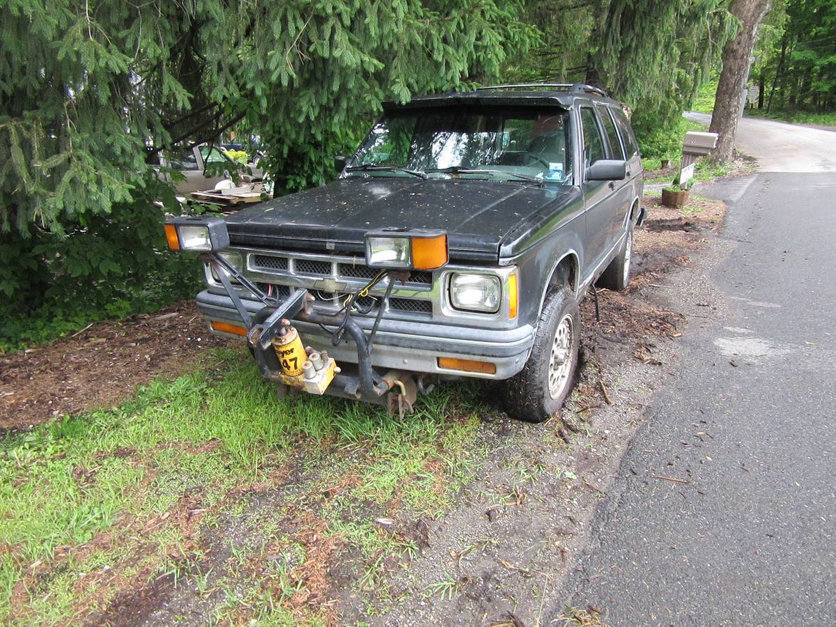 Chevrolet-s10-blazer-1994-black-18