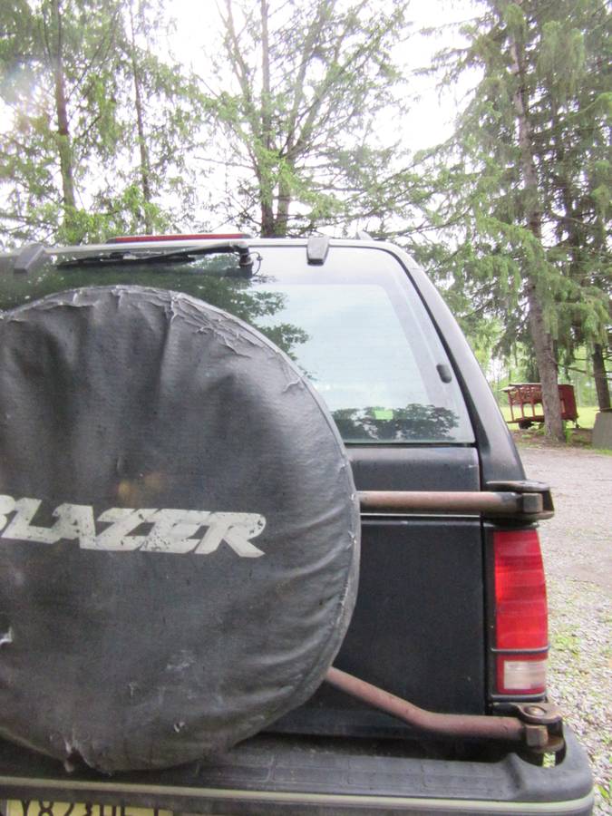Chevrolet-s10-blazer-1994-black-2