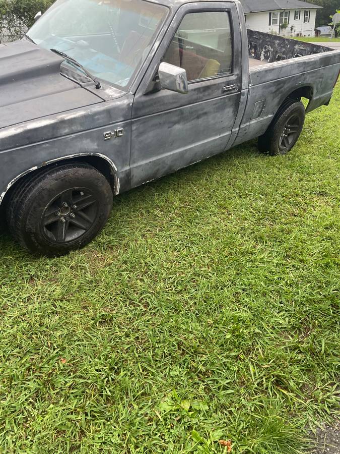 Chevrolet-s10-pickup-1984-black