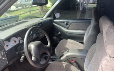Chevrolet-s10-pickup-1994-custom-4