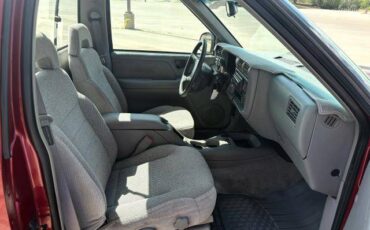 Chevrolet-s10-pickup-1995-custom-13