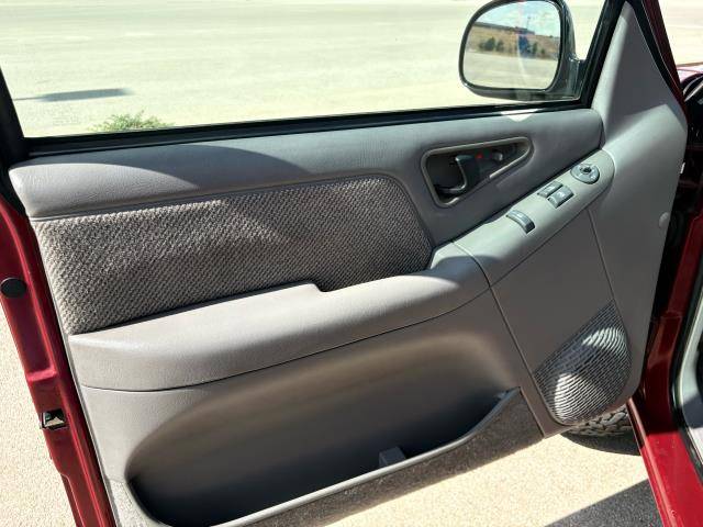 Chevrolet-s10-pickup-1995-custom-19