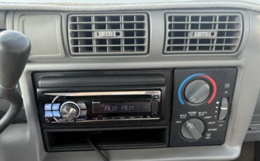 Chevrolet-s10-pickup-1995-custom-23