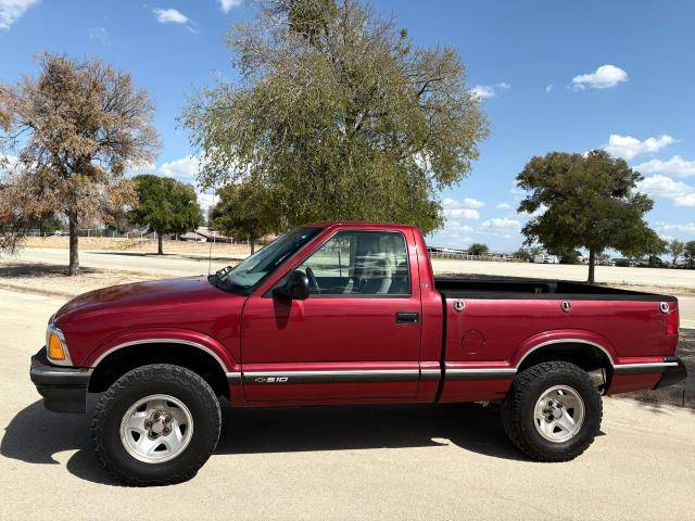 Chevrolet-s10-pickup-1995-custom-8