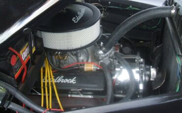 Chevrolet-sedan-2-door-1948-black-12
