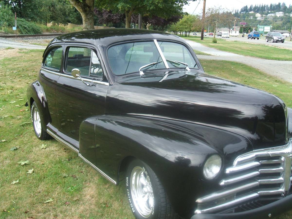 Chevrolet-sedan-2-door-1948-black
