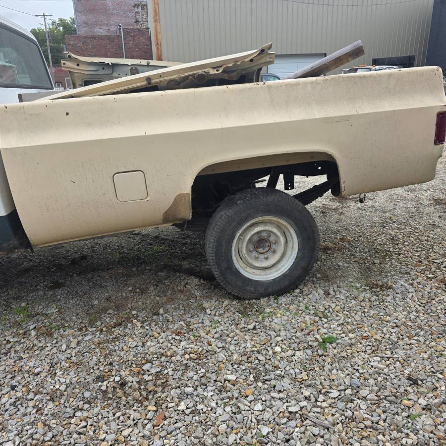 Chevrolet-silverado-1500-1983-1
