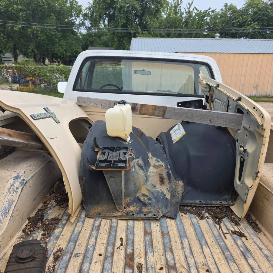 Chevrolet-silverado-1500-1983-6