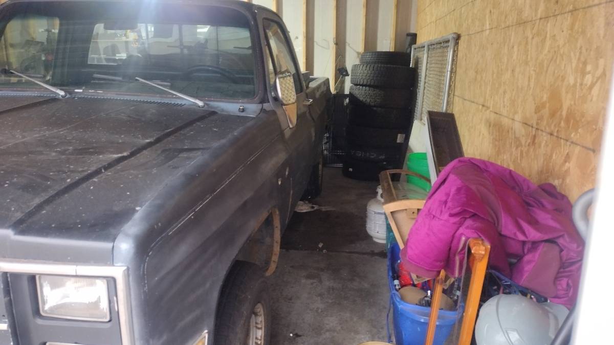 Chevrolet-silverado-1500-1983-blue